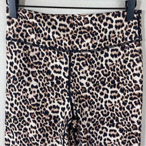 Zia Brilliant Scrunchy What Leopard Leggings
Size Medium 6-8 - Picture 6 of 8